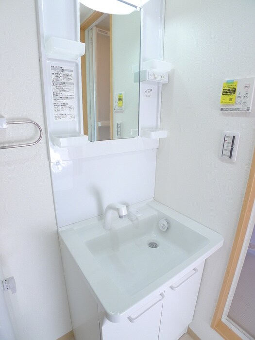 物件内観写真13　(洗面)