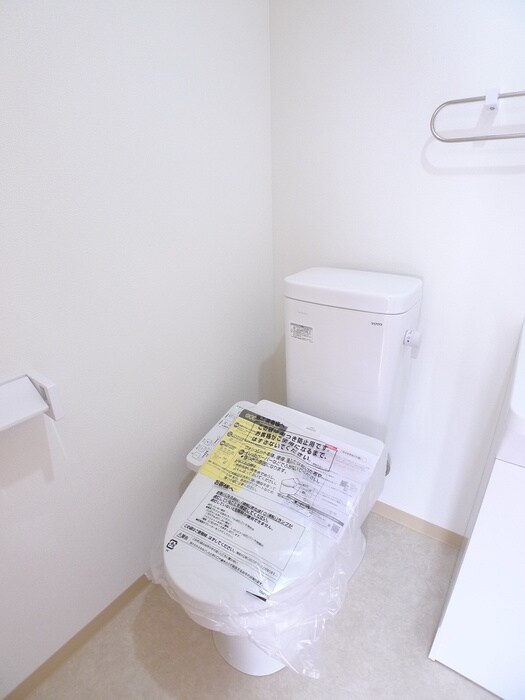 物件内観写真14　(トイレ)