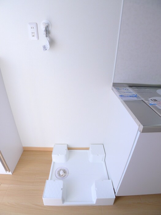 物件内観写真15　(洗濯機置場)