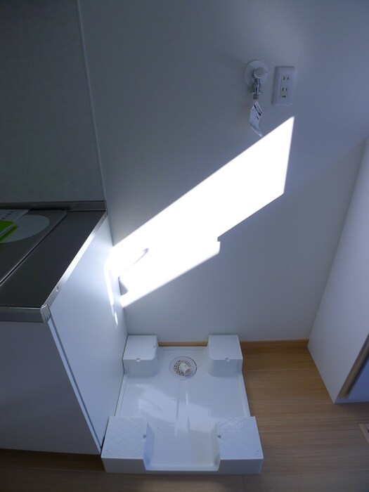 物件内観写真15　(洗濯機置場)