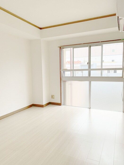 物件内観写真6　(居室)