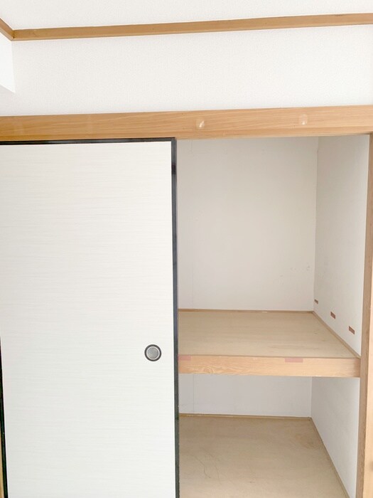 物件内観写真12　(収納)