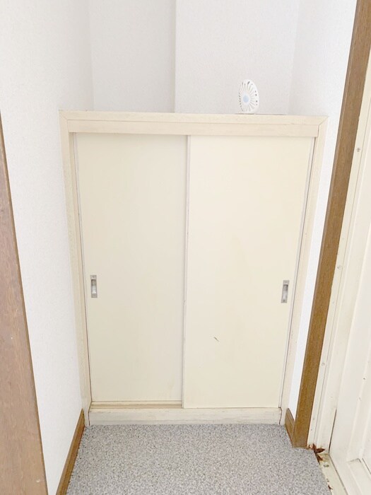 物件内観写真15　(靴箱)