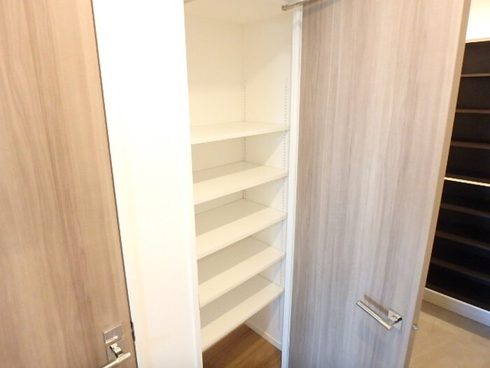物件内観写真19　(収納)