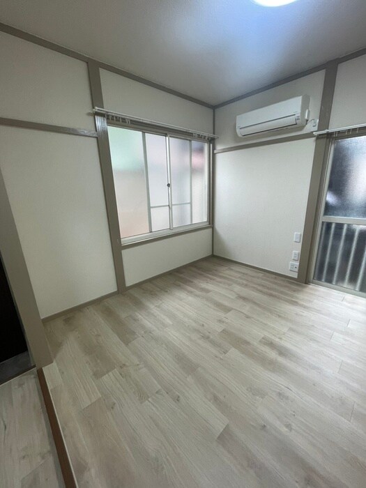 物件内観写真6　(居室)