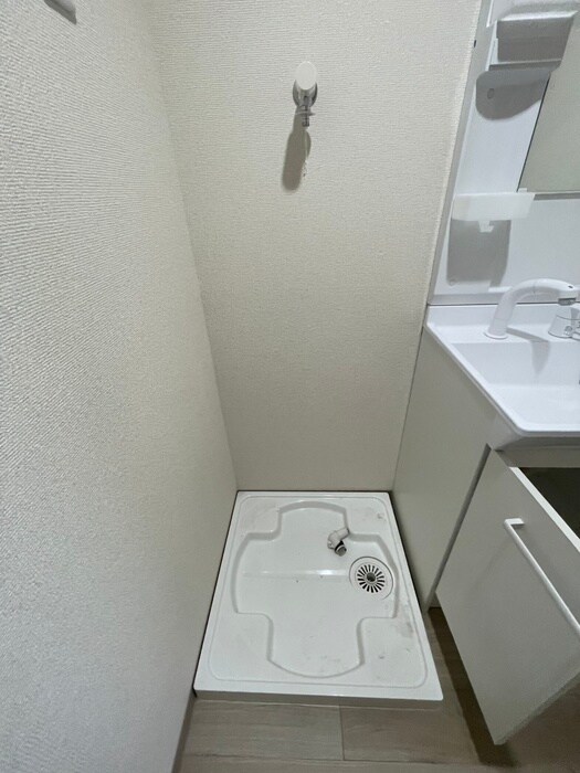 物件内観写真14　(洗濯機置場)