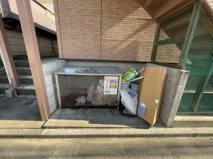 物件外観写真4　(建物設備)