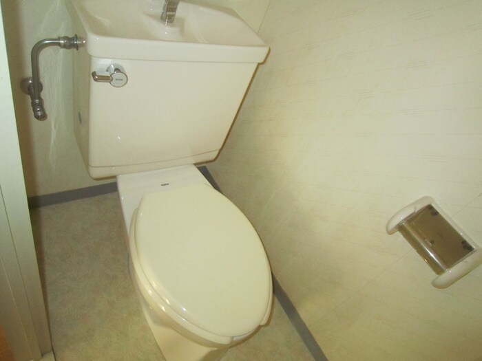 物件内観写真14　(トイレ)