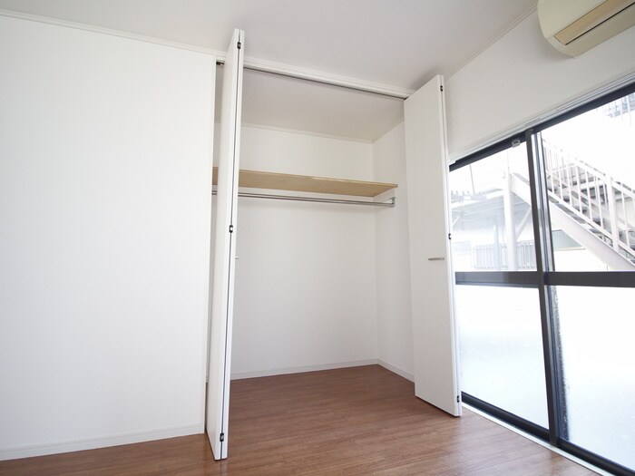 物件内観写真13　(収納)