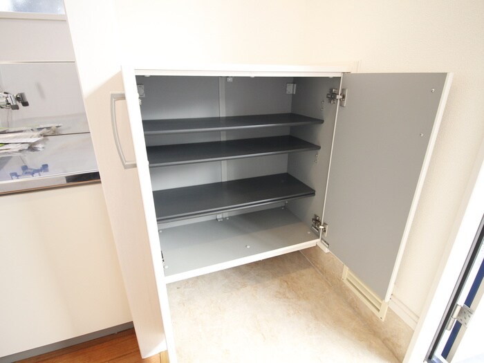 物件内観写真16　(靴箱)