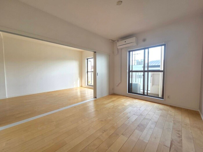 物件内観写真21　(居室)