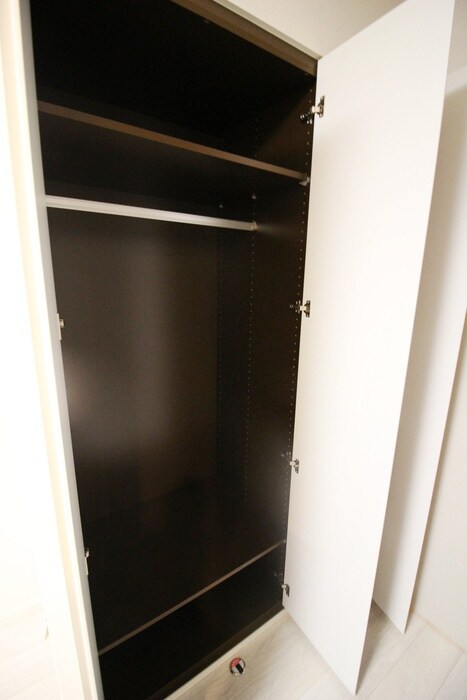 物件内観写真13　(収納)