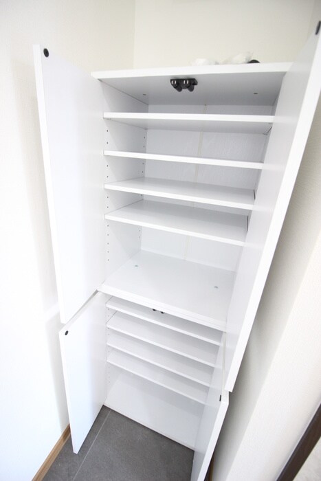 物件内観写真16　(靴箱)