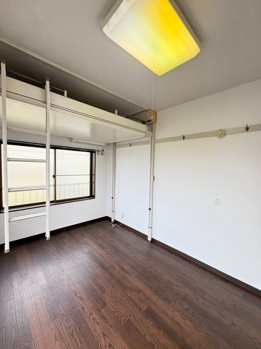 物件内観写真7　(居室)