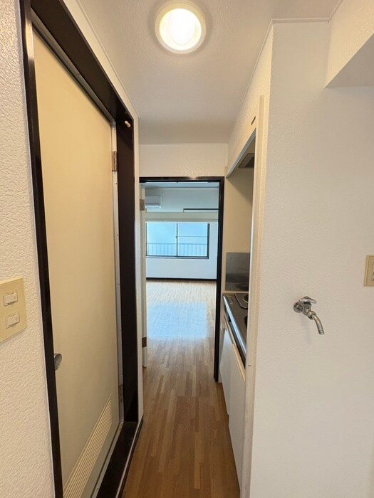 物件内観写真15　(廊下)