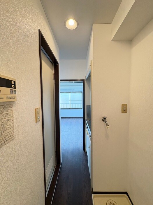 物件内観写真15　(廊下)