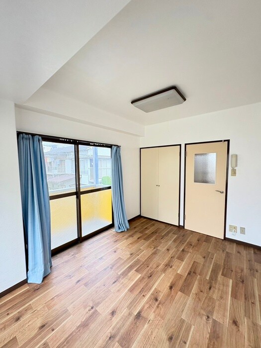 物件内観写真16　(居室)