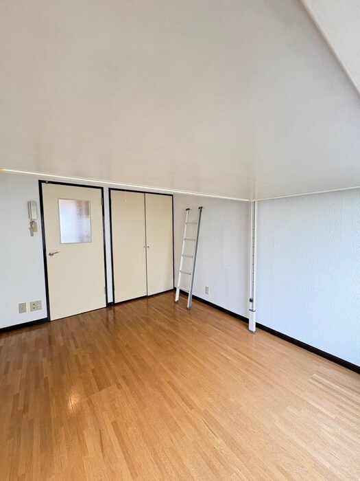 物件内観写真18　(居室)