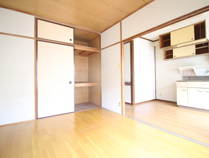 物件内観写真9　(居室)