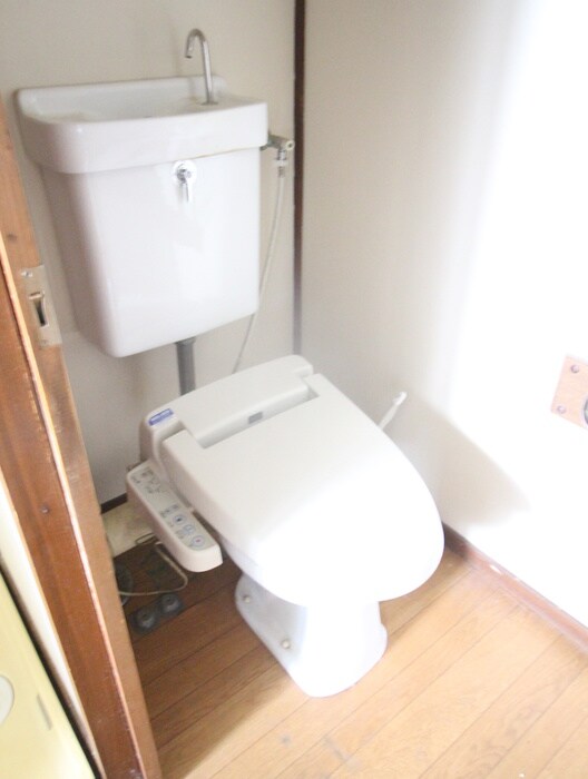 物件内観写真15　(トイレ)