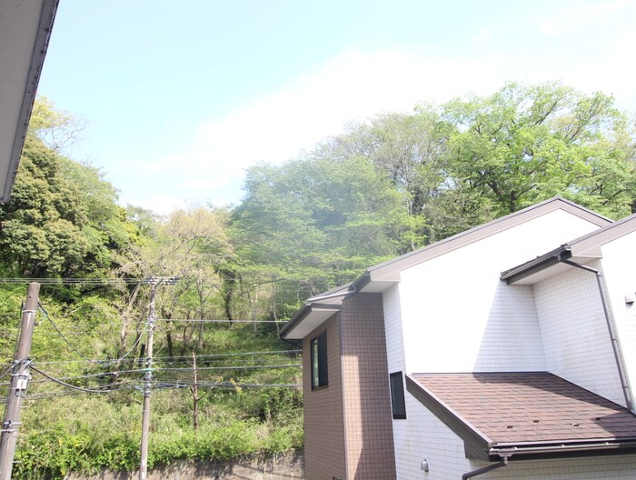 物件内観写真20　(室内からの展望)