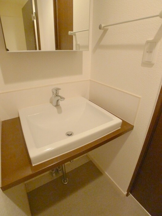 物件内観写真9　(洗面)