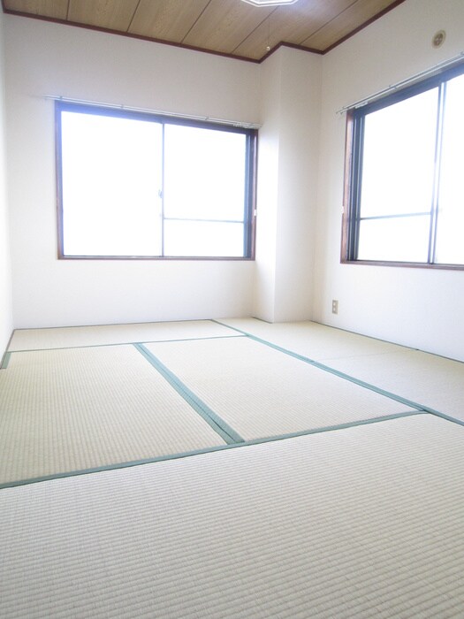 物件内観写真8　(居室)