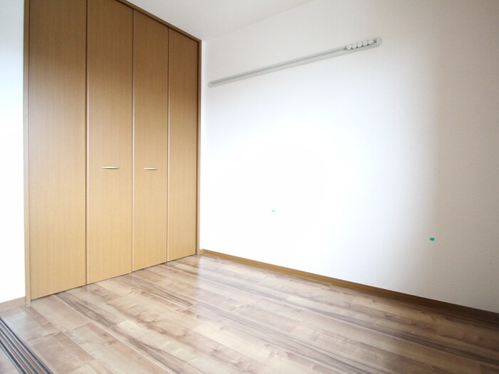 物件内観写真16　(居室)