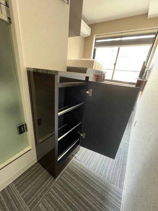 物件内観写真18　(靴箱)