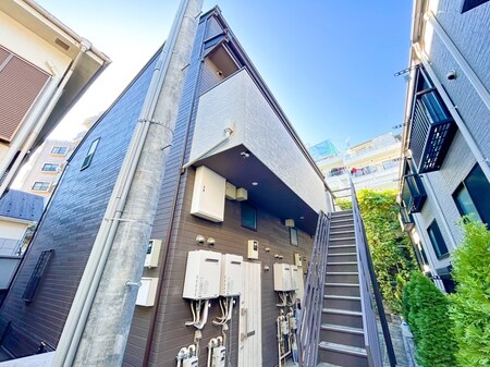 アザーレ・Y外観写真