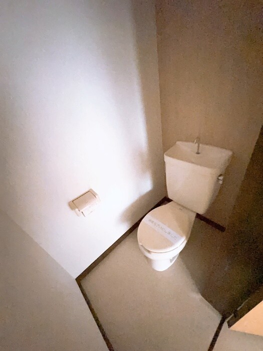 物件内観写真14　(トイレ)