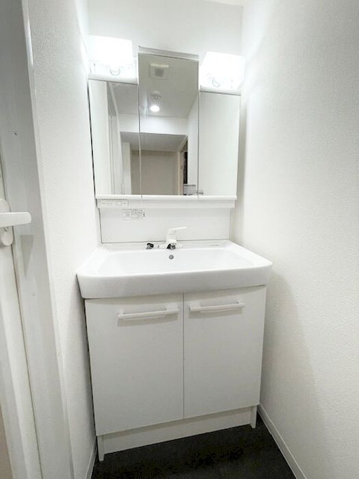 物件内観写真13　(洗面)