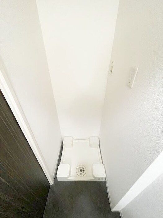 物件内観写真14　(洗濯機置場)