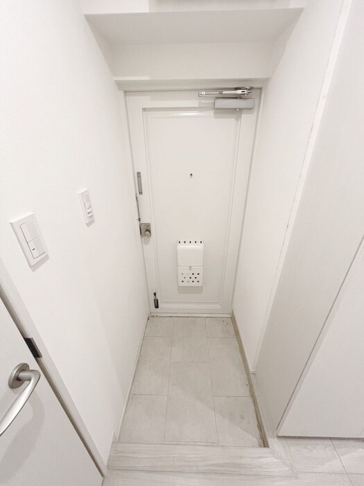物件内観写真17　(玄関)