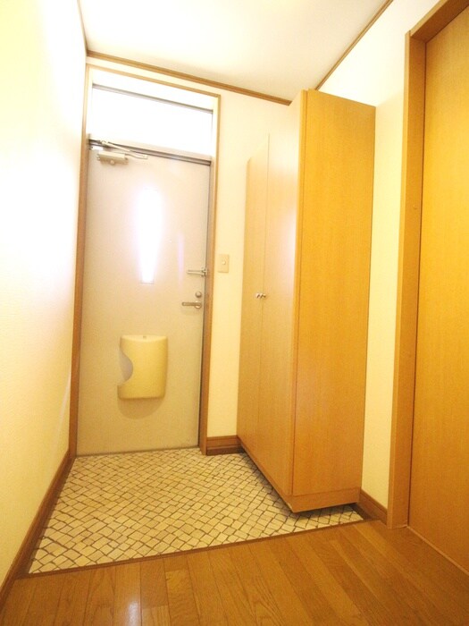 物件内観写真22　(玄関)