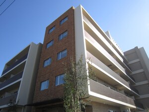 ACOLT氷川台外観写真