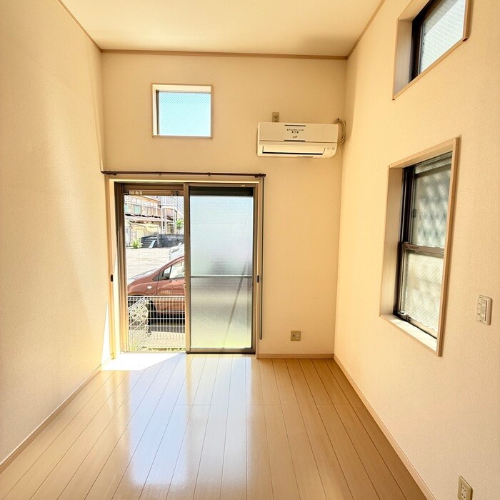 物件内観写真15　(居室)