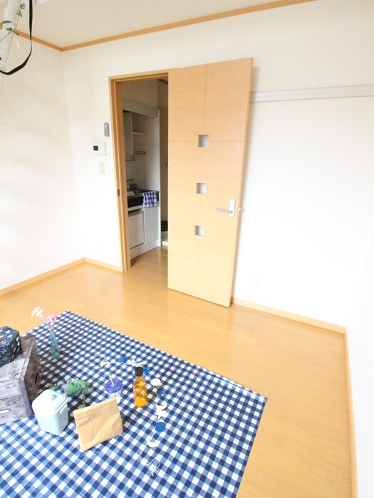 物件内観写真18　(居室)