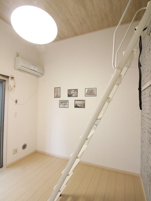 物件内観写真21　(居室)