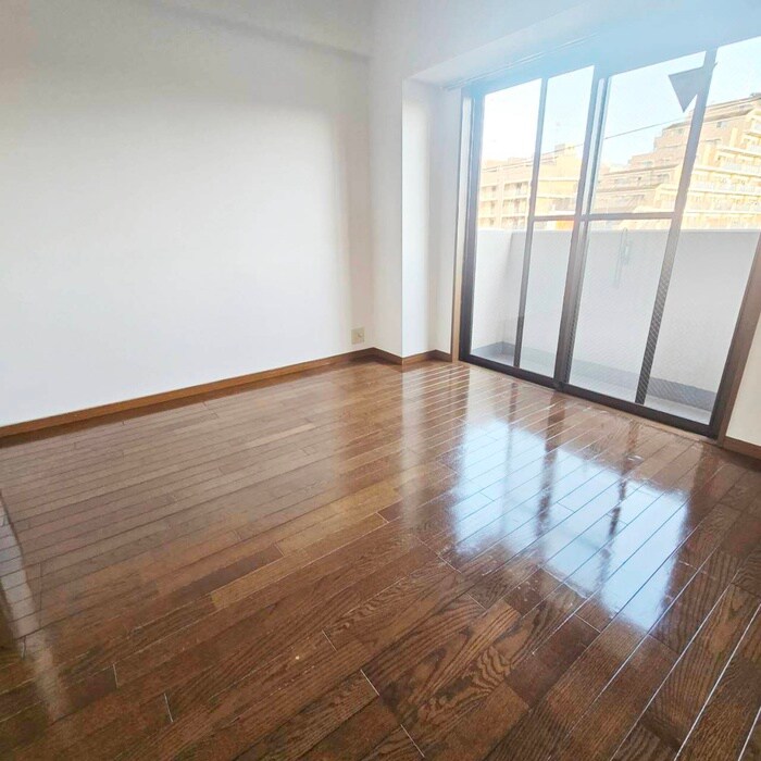 物件内観写真1　(居室)