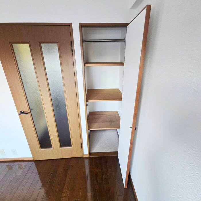 物件内観写真6　(収納)