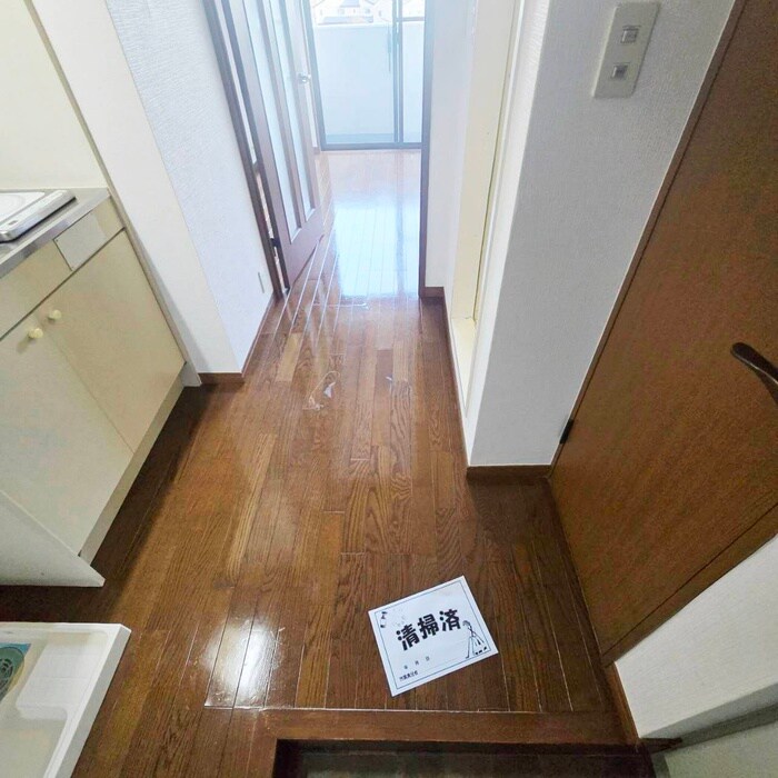 物件内観写真13　(廊下)