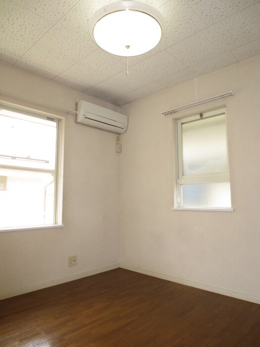 物件内観写真9　(居室)