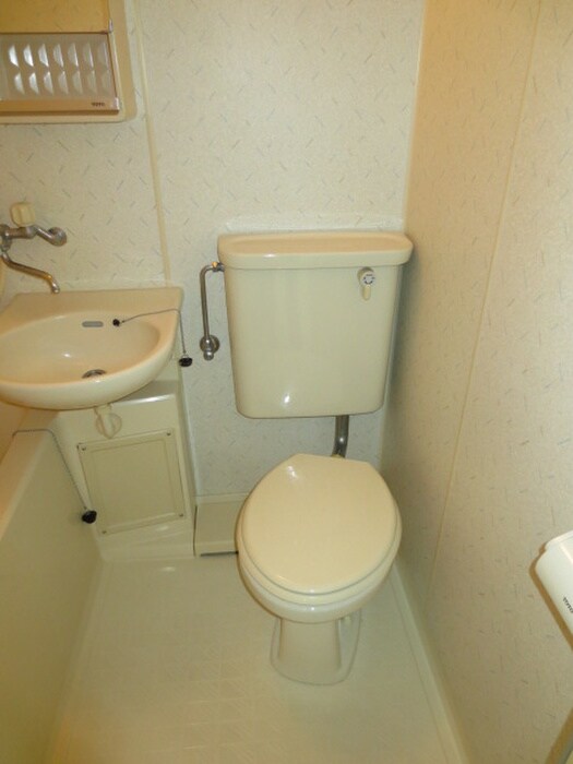 物件内観写真13　(トイレ)