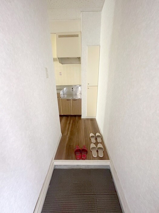 物件内観写真19　(玄関)