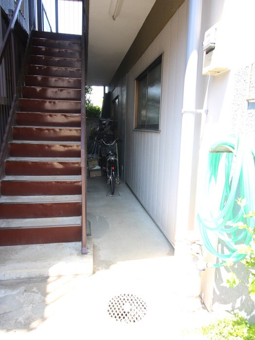 物件外観写真6　(駐輪場)