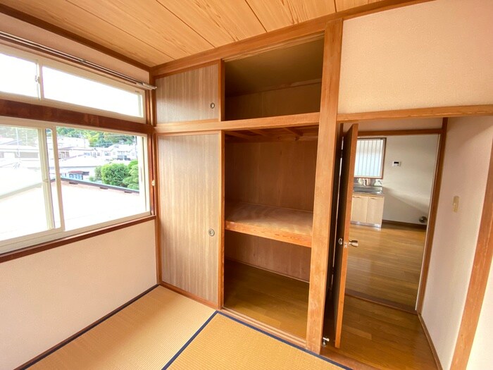 物件内観写真12　(収納)