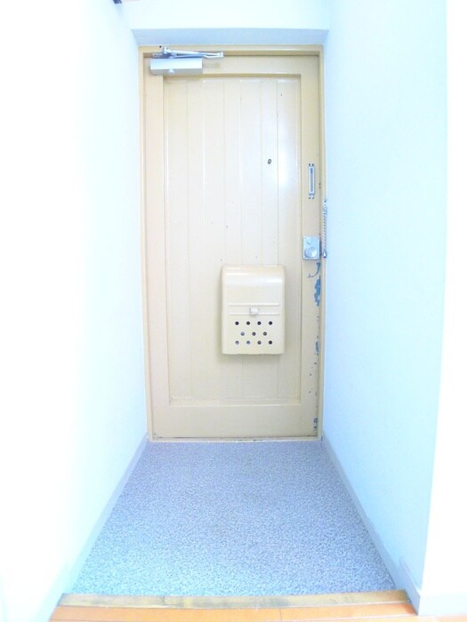 物件内観写真17　(玄関)