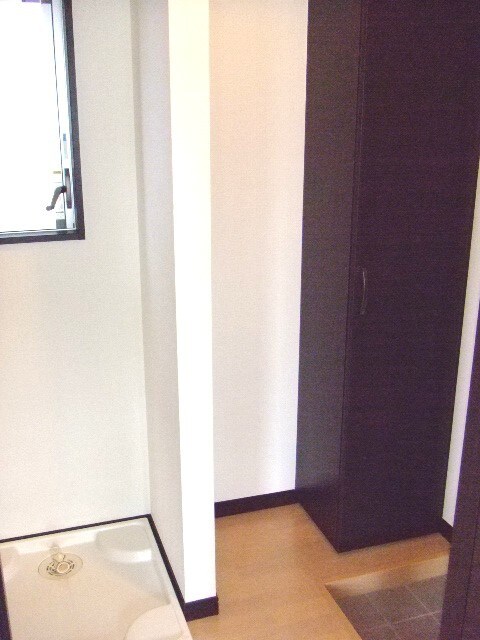 物件内観写真7　(洗濯機置場)