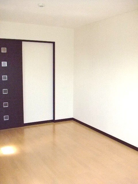 物件内観写真11　(居室)